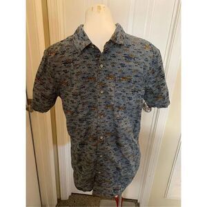 Dirty Laundry Men’s button down short sleeve shirt